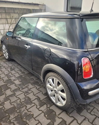 MINI Cooper cena 10900 przebieg: 165000, rok produkcji 2003 z Zaklików małe 67
